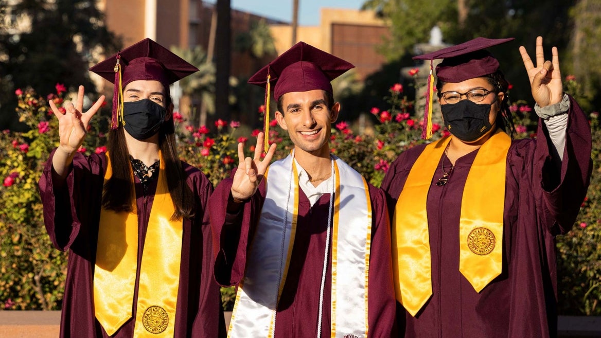 2021grads-mixedmasked-cropped[1]