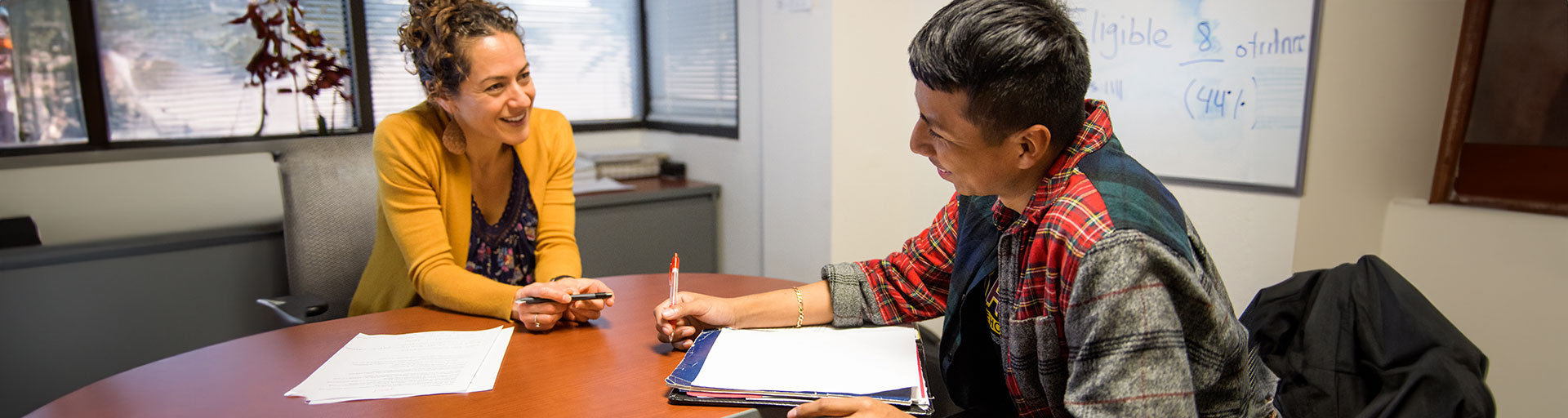 student meeting with academic advisor