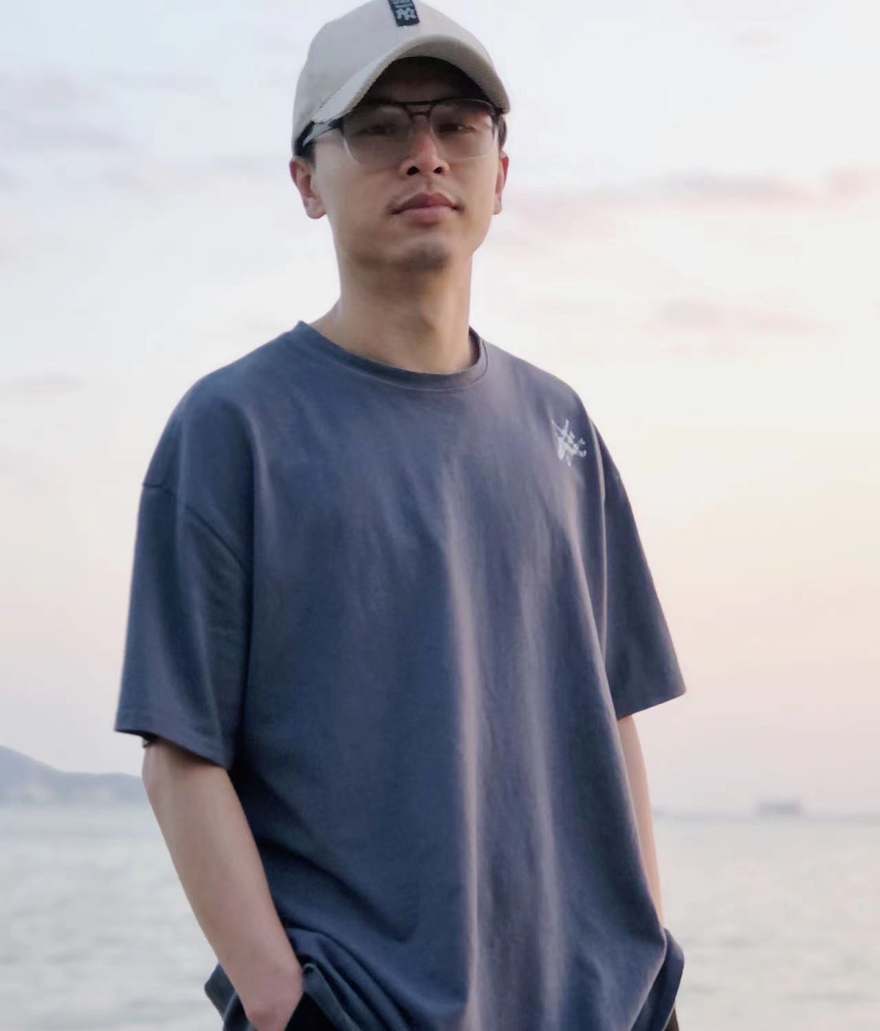 Dong Liu